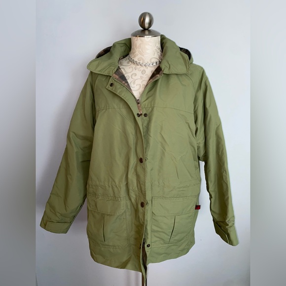 WOOLRICH Size XL Coat.  #7 - Picture 2 of 16